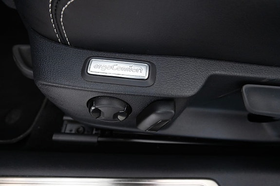Volkswagen Passat 23 of 24