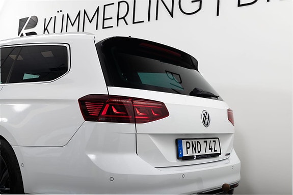 Volkswagen Passat 7 of 24