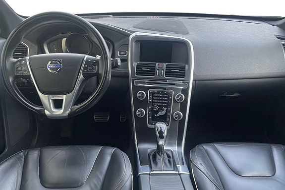 Volvo XC60 14 of 25
