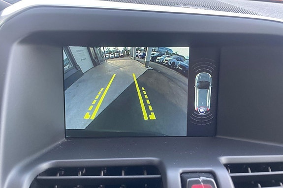 Volvo XC60 19 of 25