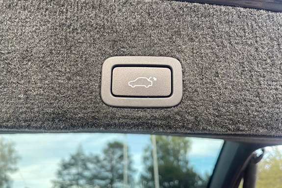 Volvo XC60 25 of 25