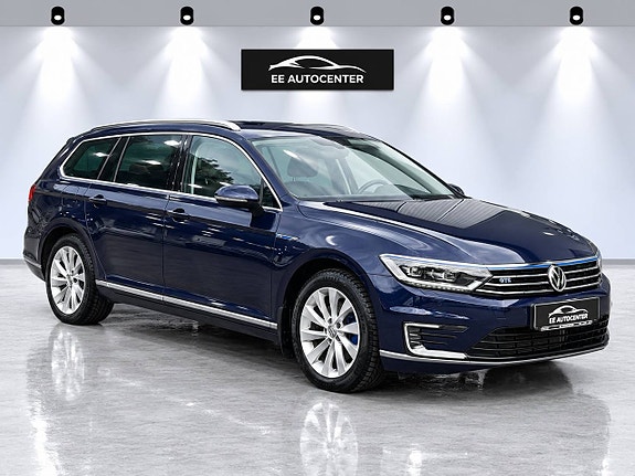 Volkswagen Passat 7 of 15