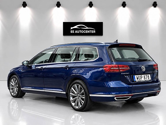 Volkswagen Passat 3 of 14