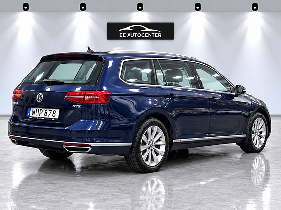 Volkswagen Passat 5 of 15