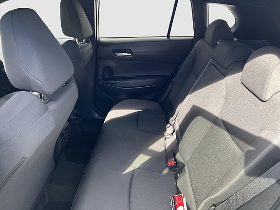 Toyota Corolla Cross 14 of 17