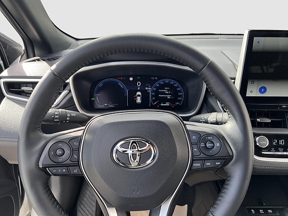 Toyota Corolla Cross 9 of 17
