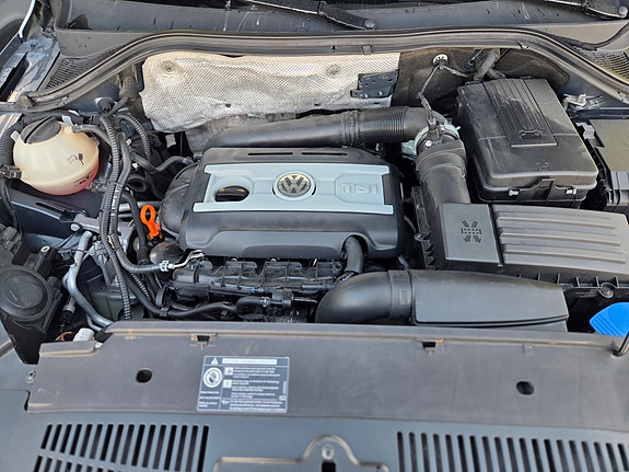 Volkswagen Tiguan 4 of 8