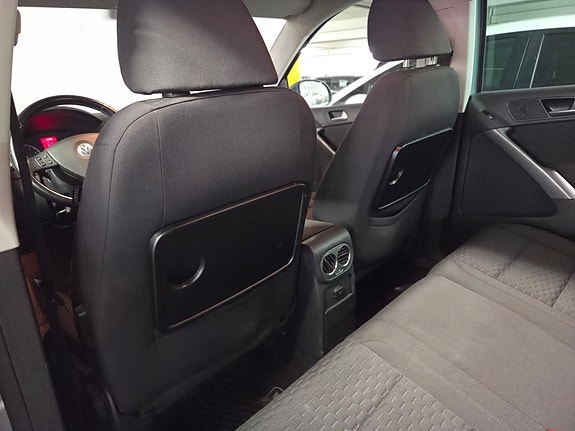 Volkswagen Tiguan 6 of 8