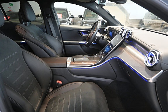 Mercedes-Benz GLC300 de 12 of 29