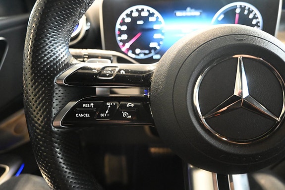 Mercedes-Benz GLC300 de 23 of 29