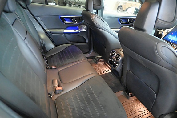 Mercedes-Benz GLC300 de 15 of 29