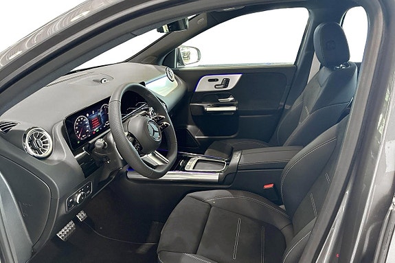 Mercedes-Benz GLA250 e 5 of 11