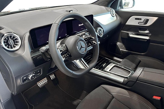 Mercedes-Benz GLA250 e 7 of 11