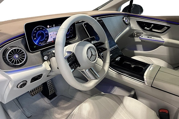 Mercedes-Benz EQE350+ 6 of 12