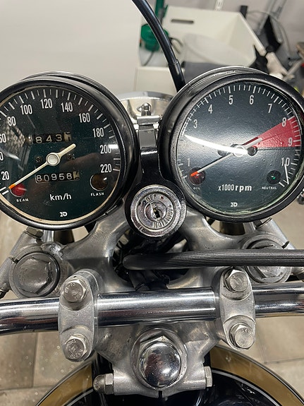 Honda CB 750 2 of 4