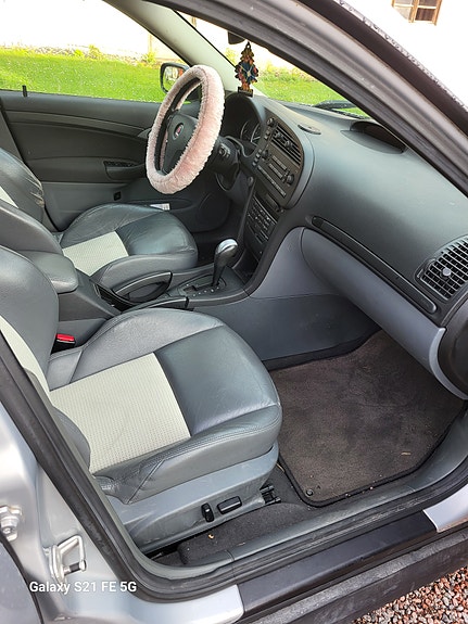 Saab 9-3 3 of 8