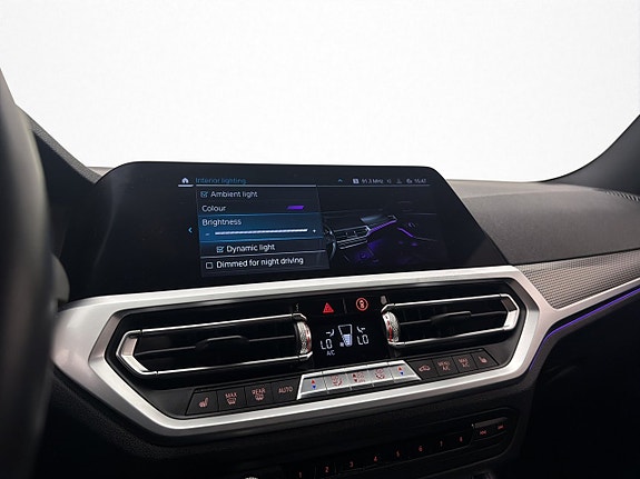 BMW 330e 19 of 30