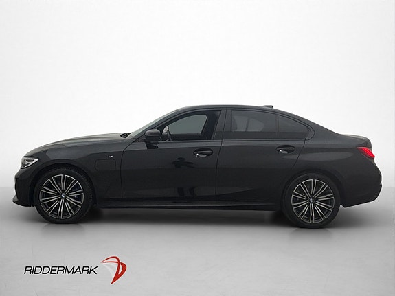 BMW 330e 4 of 30