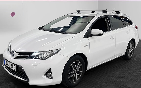 Toyota Auris 13 of 16