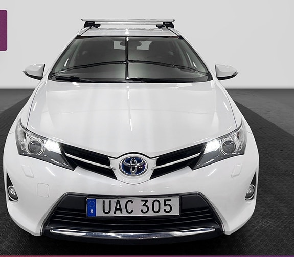 Toyota Auris 15 of 16