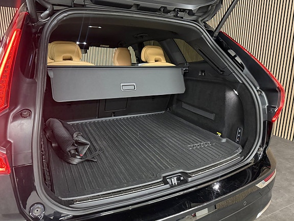 Volvo XC60 24 of 30