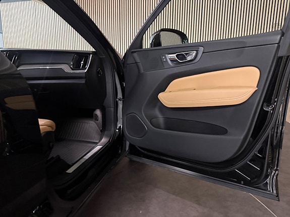 Volvo XC60 29 of 30