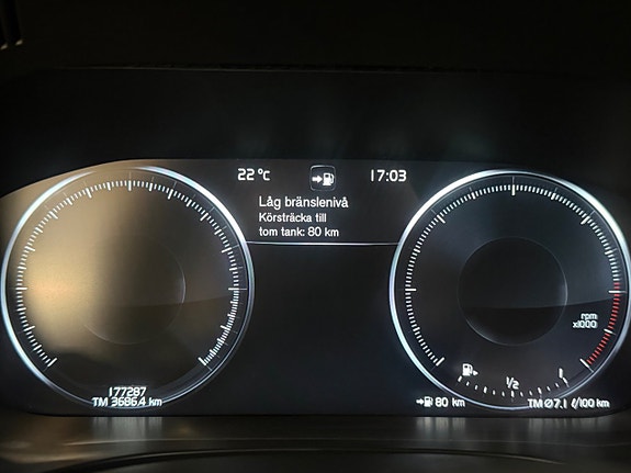 Volvo XC60 17 of 30