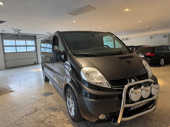 Renault Trafic 2 of 9