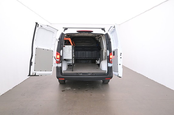 Mercedes-Benz eVito 112 21 of 27