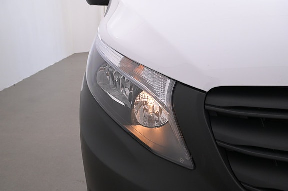 Mercedes-Benz eVito 112 24 of 27