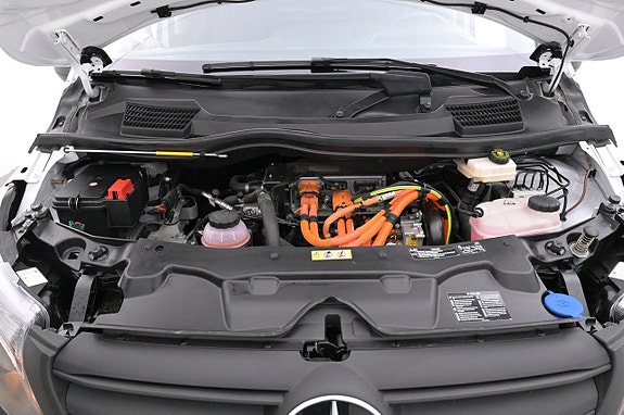 Mercedes-Benz eVito 112 25 of 27
