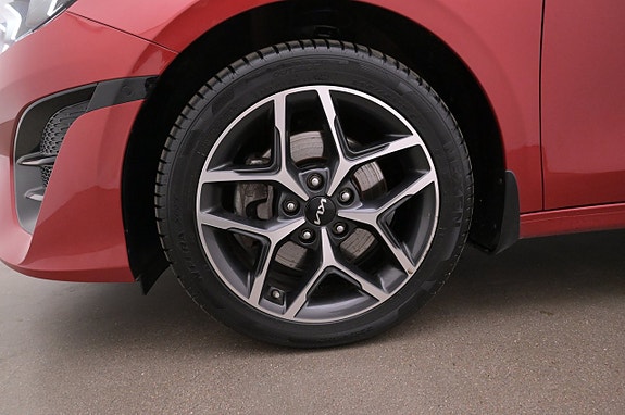 Kia Ceed 27 of 27