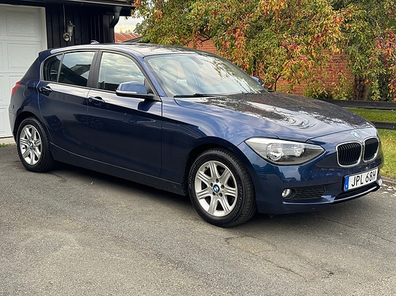 BMW 116i 3 of 7