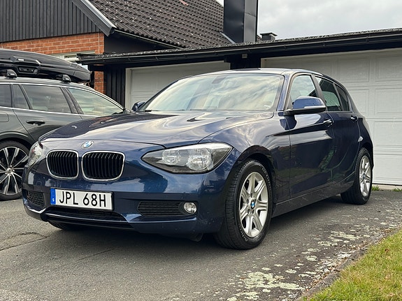 BMW 116i 2 of 7