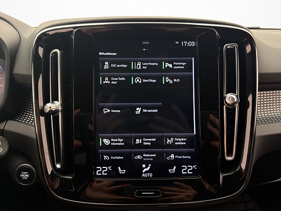 Volvo XC40 19 of 29