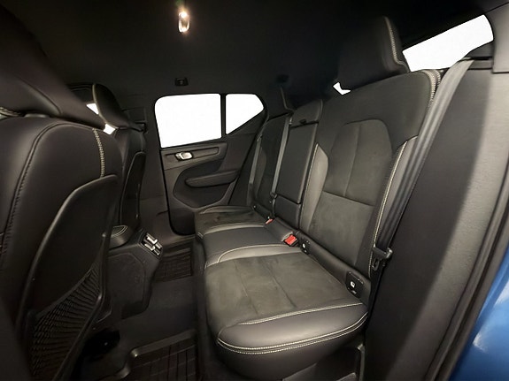 Volvo XC40 24 of 29