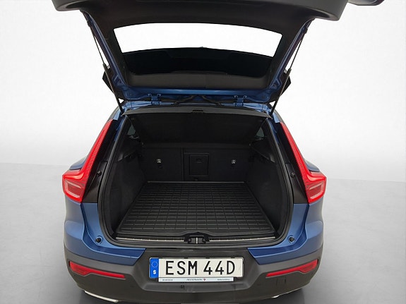 Volvo XC40 25 of 29