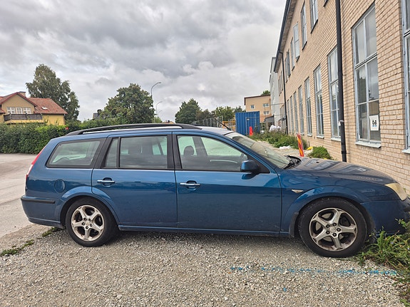 Ford Mondeo 3 of 7