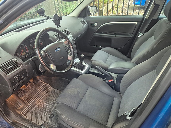 Ford Mondeo 6 of 7