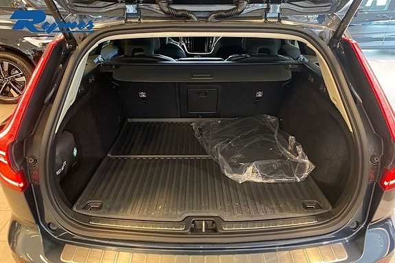 Volvo V60 Cross Country 15 of 20
