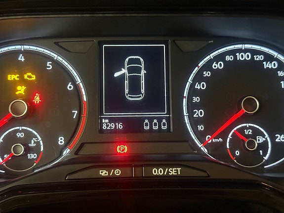 Volkswagen Polo 16 of 25