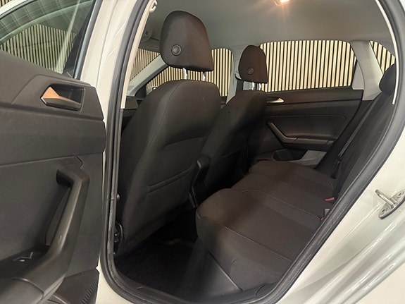 Volkswagen Polo 12 of 25