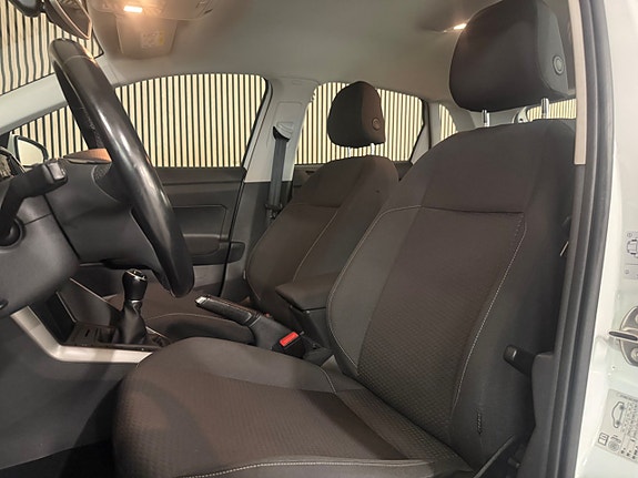 Volkswagen Polo 11 of 25