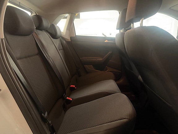 Volkswagen Polo 23 of 25