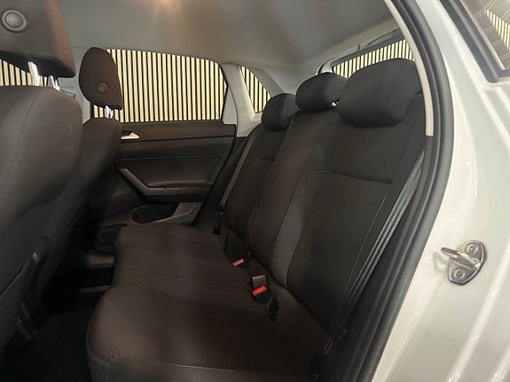 Volkswagen Polo 13 of 25