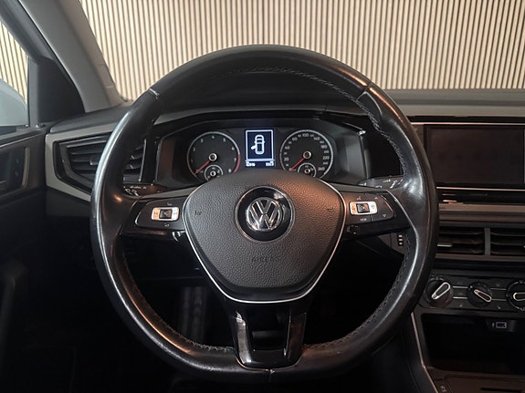 Volkswagen Polo 15 of 25
