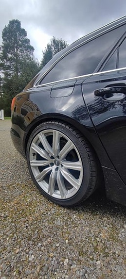 Audi A6 2 of 9