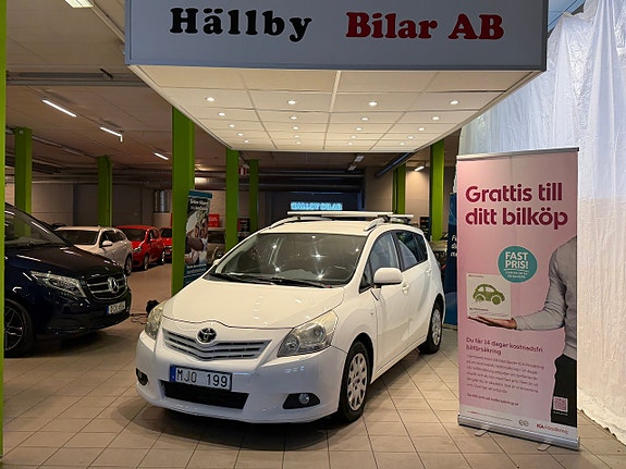 Toyota Verso 2 of 11