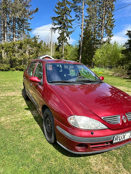 Renault Megane I 2 of 6