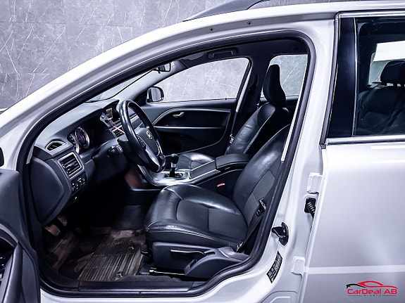 Volvo V70 10 of 29